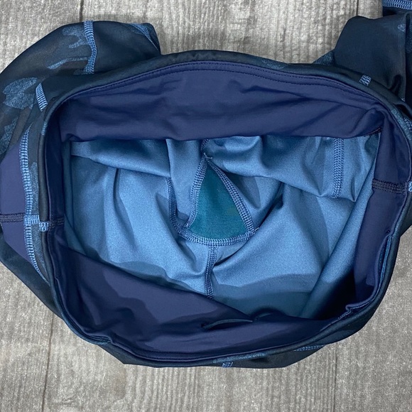 ⭐️Lululemon Run Inspire Crop II Full-On Luxtreme in Heathered Texture Lotus Camo - Picture 7 of 8